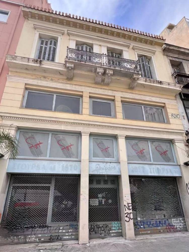 elinetfund_aiolou_61_retail_store